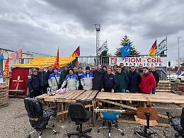 Il deputato dem Marco Sarracino a San Nicola di Melfi: &ldquo;Il Governo richiami Stellantis al confronto&rdquo;