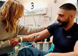 Torino, il premier Meloni in ospedale dagli agenti feriti: &ldquo;Tolleranza zero&rdquo;