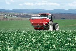 Guerra e rincari, fertilizzanti alle stelle: Coldiretti Basilicata lancia l&rsquo;allarme sui costi di produzione