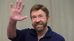 Chuck Norris l'uomo che non doveva chiedere mai (nemmeno il permesso alla realt&agrave;)