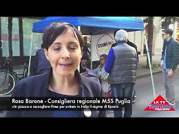I consiglieri regionali M5S in piazza per «fermare il regime che vuole Renzi»