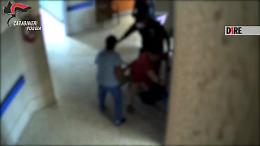 Le sconcertanti violenze sui pazienti nella Rsa "Don Uva" di Foggia: "Ti infilo il coltello in gola", "Ti sparo"