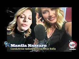 Il bacio che desideravate a Natale? Eccolo: quello di Manila Nazzaro