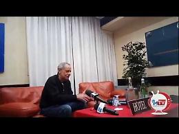 Roberto Vecchioni a Foggia per guardare “al di qua della siepe”
