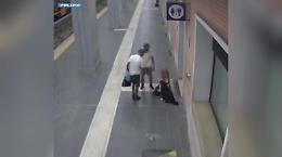 La Polizia ferroviaria di Foggia arresta due extracomunitari dopo aver rapinato una turista di Milano