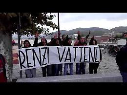 «Renzi vattene!», i briganti a Tito lo accolgono così