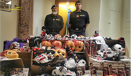 Dolcetto o scherzetto? Per Halloween la sorpresa la fa la GdF a un negozio di Cerignola sequestrando 2mila prodotti a tema