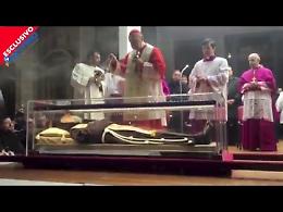 Padre Pio in processione a Roma