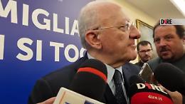 De Luca chiama Puglia e Basilicata alla mobilitazione di piazza contro il Governo Meloni: "Vergognoso quello che sta facendo al Sud"