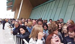 Il maltempo non ferma la fede: pellegrini già in fila