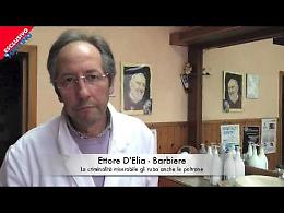 Ettore, il barbiere a cui hanno rubato pure le poltrone