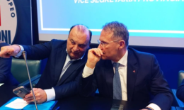 In Campania nervi tesi nel centrodestra: Forza Italia dice no al cognato di Cirielli (FdI), "pi&ugrave; partiti che mutande"