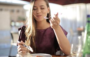 Mangi per mangiare o mangi per stare bene?