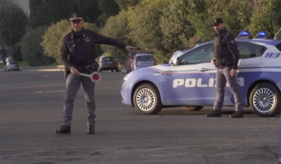 Coronavirus, 42 potentini incoscienti denunciati dalle forze dell'ordine: non hanno rispettato il decreto anti coronavirus