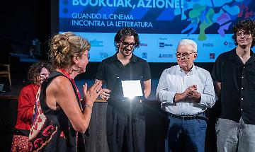 Chi nasce a Molfetta, come Mattia de Gennaro, pu&ograve; sognare che anche a Milano c'&egrave; il mare e meritarsi la "gondola" del Memory Ciak al Festival del Cinema di Venezia