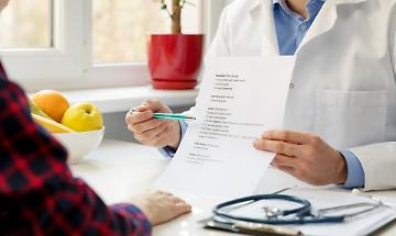 La dieta dei paradossi: chi la consiglia poi non la segue