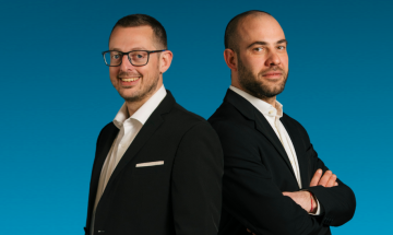 Algoritmo in comando: perch&eacute; delegare la voce della tua azienda all'AI pu&ograve; indebolire il posizionamento