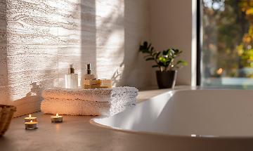 Bagno effetto spa: materiali, luce e dettagli per un ambiente rilassante