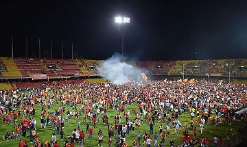 Il Benevento conquista la serie B dopo tre anni, il Foggia ad un passo dalla D