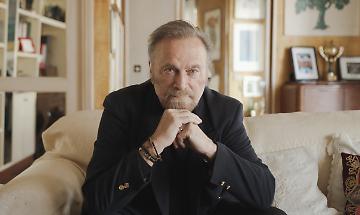 Franco Nero: "Non dormo pensando ai bambini che muoiono nelle guerre, ultimamente a Gaza"
