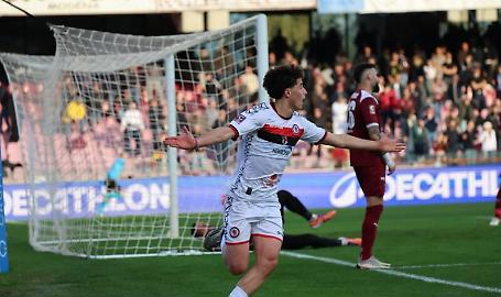 Il Foggia sa essere forte con i forti: sfida la Salerninata a testa alta e pure il cervellotico direttore di gara