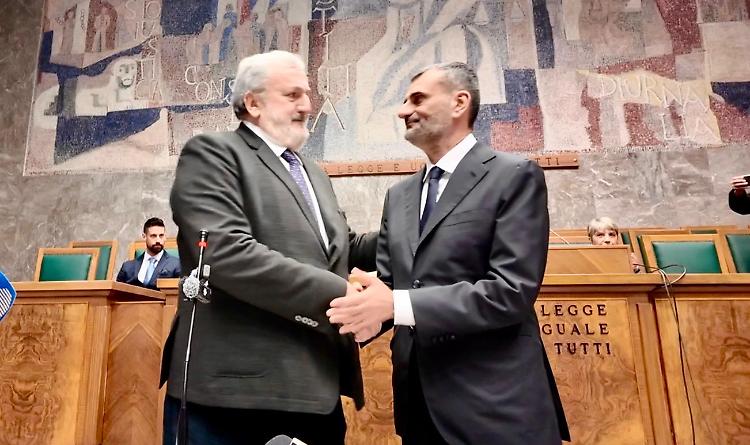 Il Csm boccia per la terza volta l'incarico di consulenza ritagliano da Decaro per Emiliano