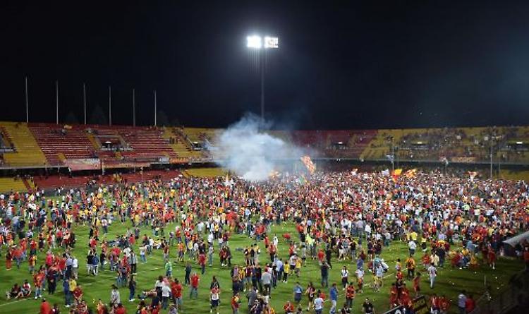 Il Benevento conquista la serie B dopo tre anni, il Foggia ad un passo dalla D